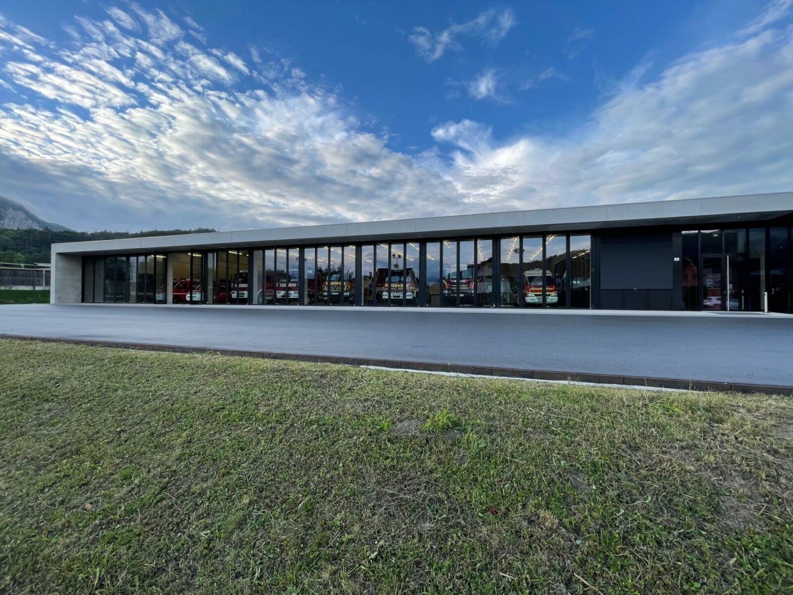 Impressive cacade made of folding doors for the Götzis fire brigade.